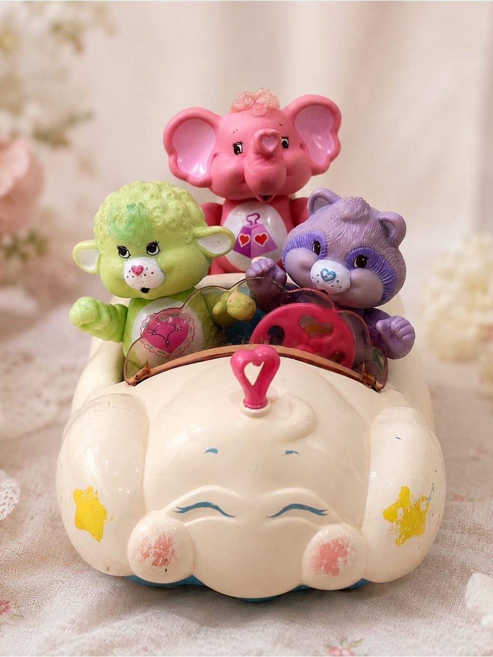 Vintage 1980s Care Bears Cloud Car + 3 Care Bear Cousins Figures Kenner AGC